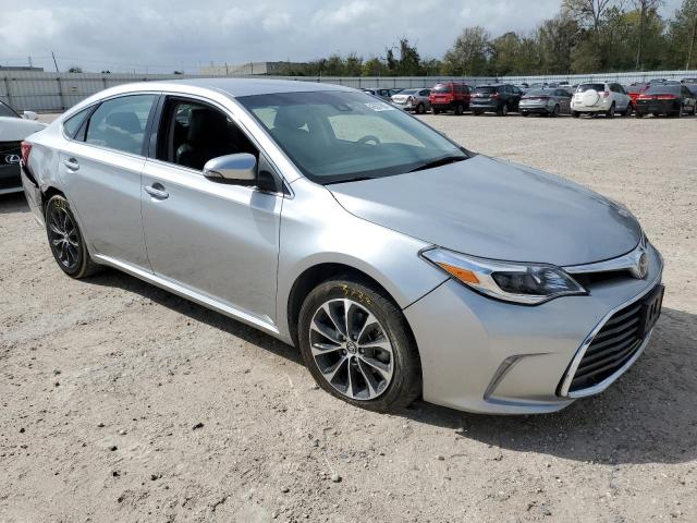 4T1BK1EB6JU285425 - 2018 TOYOTA AVALON XLE SILVER photo 4