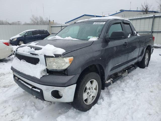 5TFUM5F15BX023495 - 2011 TOYOTA TUNDRA DOUBLE CAB SR5 GRAY photo 1