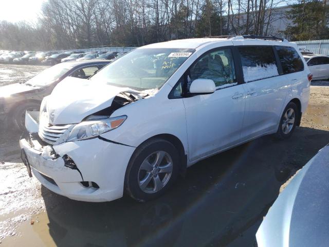 2017 TOYOTA SIENNA LE, 