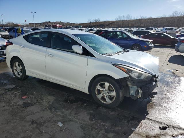 5NPDH4AE2FH634059 - 2015 HYUNDAI ELANTRA SE WHITE photo 4