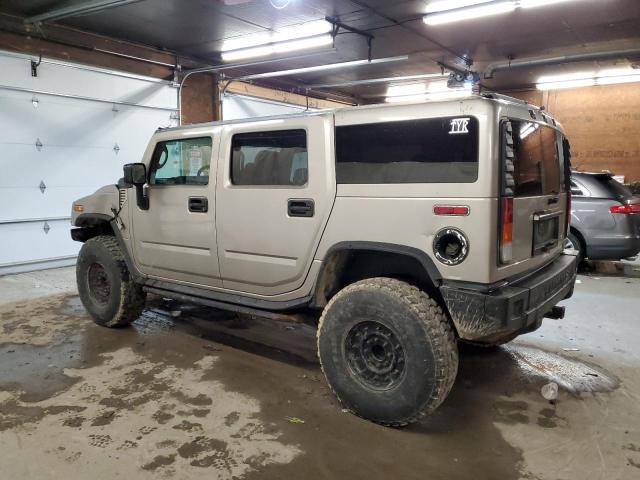 5GRGN23U74H112083 - 2004 HUMMER H2 SILVER photo 2