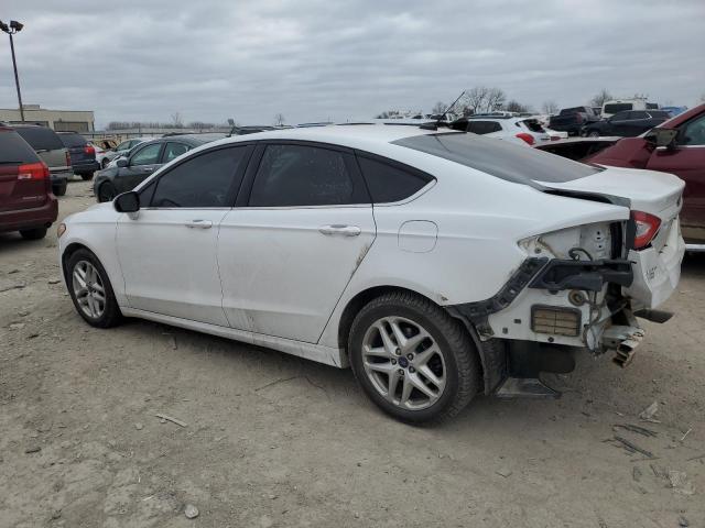 3FA6P0H74FR145273 - 2015 FORD FUSION SE WHITE photo 2