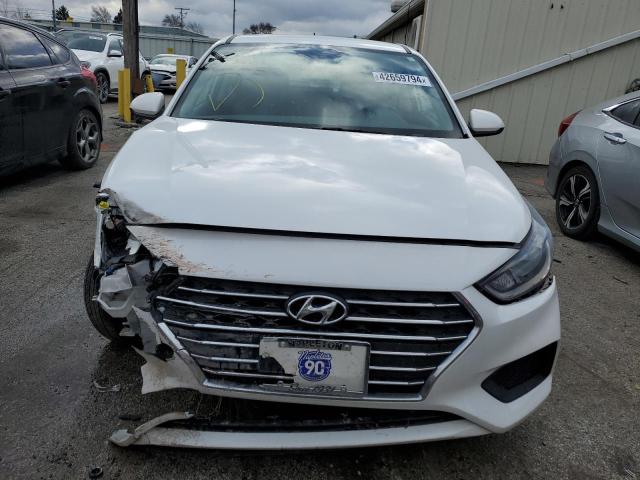 3KPC24A60LE116506 - 2020 HYUNDAI ACCENT SE WHITE photo 5