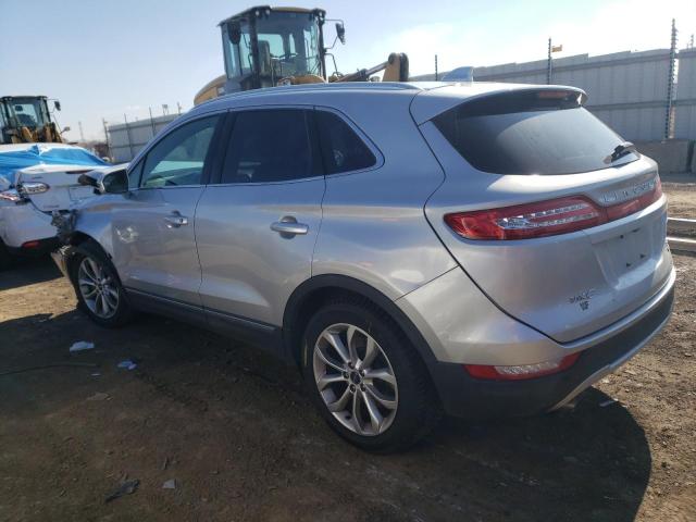 5LMCJ1A90FUJ07573 - 2015 LINCOLN MKC SILVER photo 2