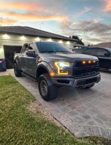 1FTFW1RG9JFC95421 - 2018 FORD F150 RAPTOR GRAY photo 1