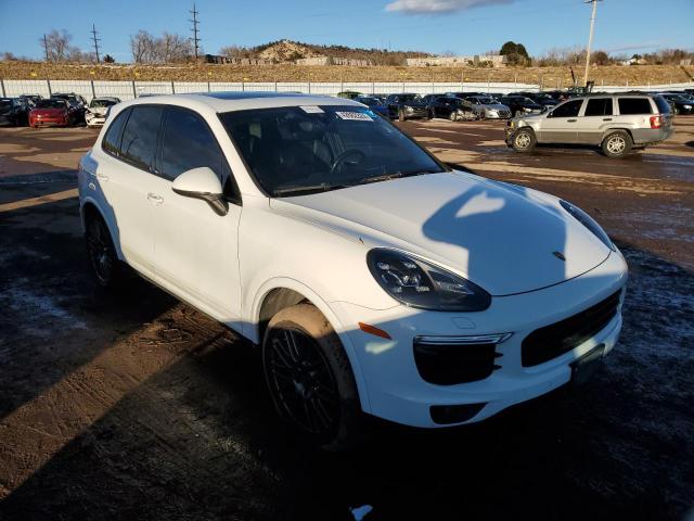 WP1AA2A22HKA85807 - 2017 PORSCHE CAYENNE WHITE photo 4