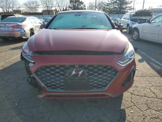 5NPE34AF1KH813182 - 2019 HYUNDAI SONATA LIMITED RED photo 5