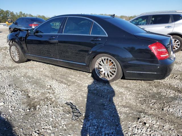 WDDNG7BB8BA379986 - 2011 MERCEDES-BENZ S 550 BLACK photo 2