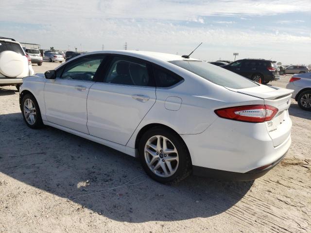 1FA6P0H75F5124242 - 2015 FORD FUSION SE WHITE photo 2