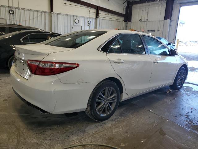 4T1BF1FK8GU138437 - 2016 TOYOTA CAMRY LE WHITE photo 3