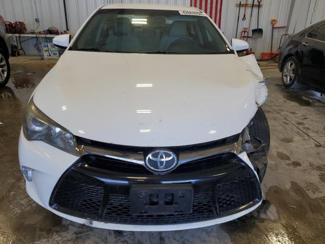 4T1BF1FK8GU138437 - 2016 TOYOTA CAMRY LE WHITE photo 5