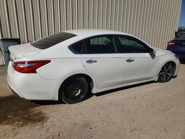 1N4AL3AP7HN319120 - 2017 NISSAN ALTIMA 2.5 WHITE photo 3