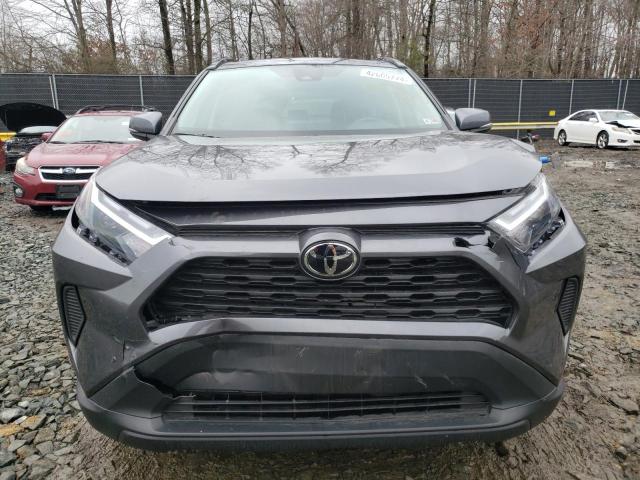 2T3P1RFV3PC345937 - 2023 TOYOTA RAV4 XLE GRAY photo 5