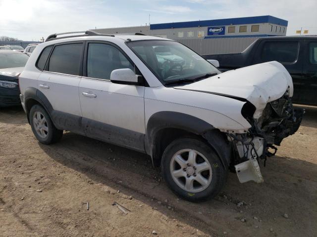 KM8JN72D65U093312 - 2005 HYUNDAI TUCSON GLS WHITE photo 4