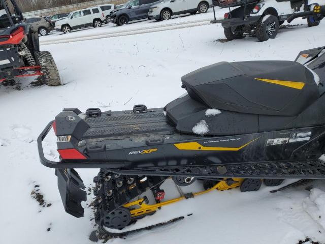 2BPSUFDB0DV000532 - 2013 SKI DOO RENEGADE BLACK photo 6