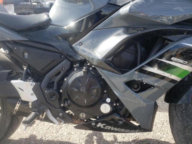 JKAEXEJ19JDA02908 - 2018 KAWASAKI EX650 J ნაცრისფერი ფოტო 7