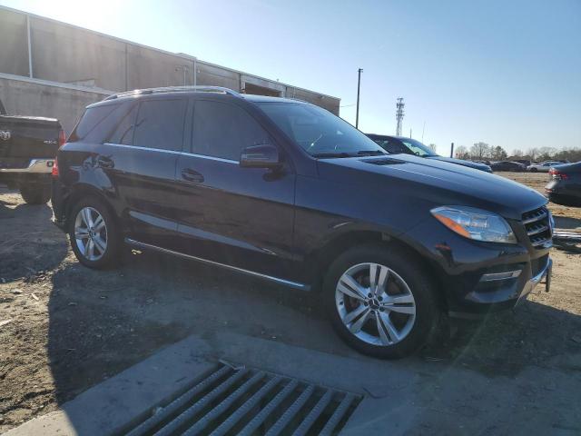 4JGDA5HB1FA551568 - 2015 MERCEDES-BENZ ML 350 4MATIC BLUE photo 4