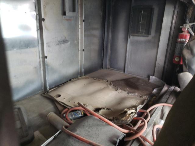 1FVXTWEB9YHG13371 - 2000 FREIGHTLINER CONVENTNL FL112 WHITE photo 6