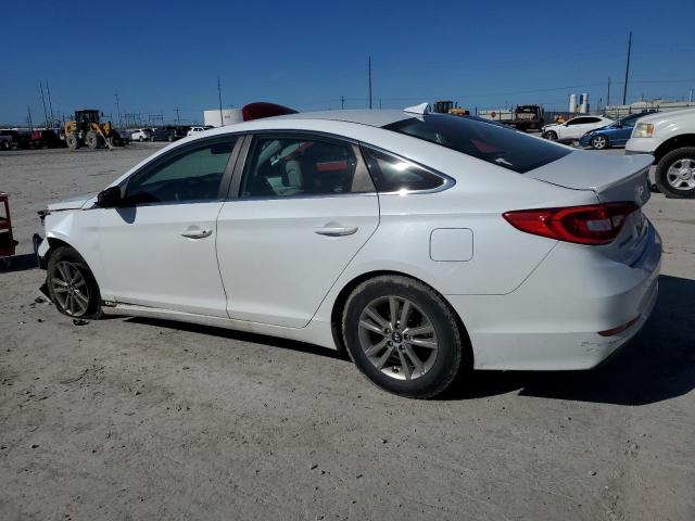 5NPE24AFXHH500403 - 2017 HYUNDAI SONATA SE WHITE photo 2