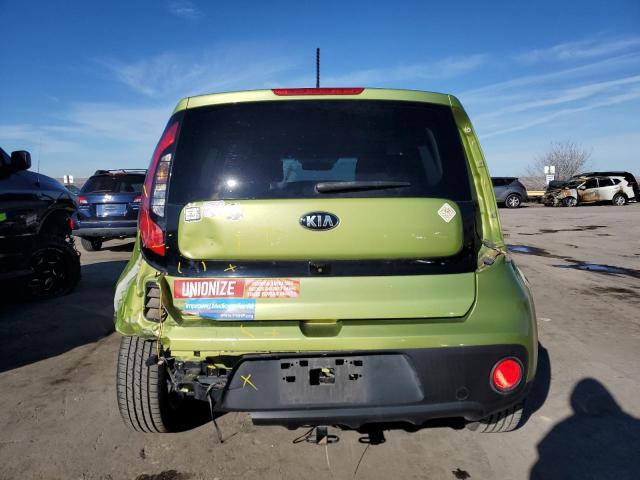 KNDJN2A26K7917892 - 2019 KIA SOUL GREEN photo 6