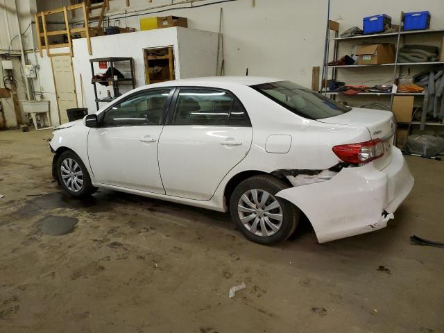 2T1BU4EE2DC040102 - 2013 TOYOTA COROLLA BASE WHITE photo 2