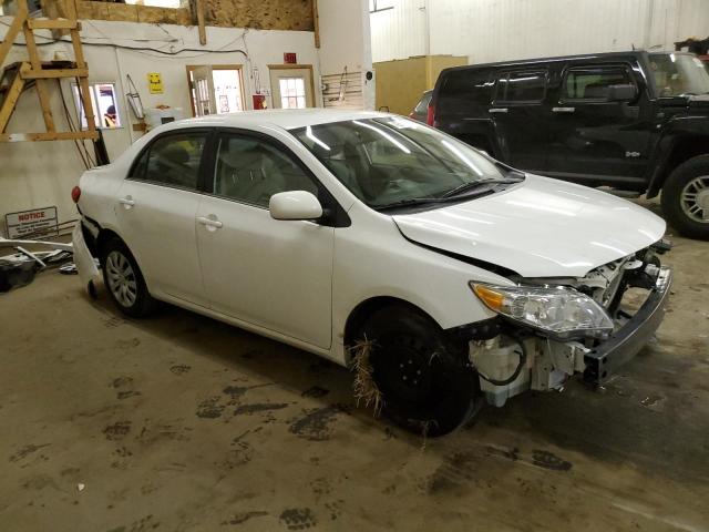 2T1BU4EE2DC040102 - 2013 TOYOTA COROLLA BASE WHITE photo 4