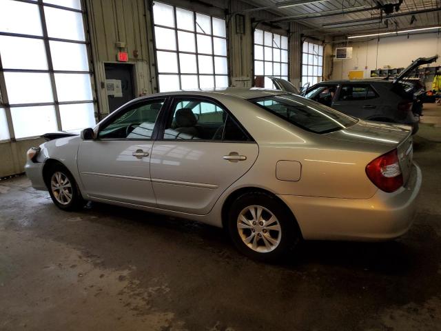 4T1BF32K14U572132 - 2004 TOYOTA CAMRY LE SILVER photo 2