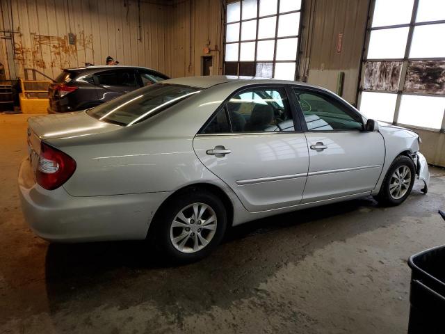 4T1BF32K14U572132 - 2004 TOYOTA CAMRY LE SILVER photo 3