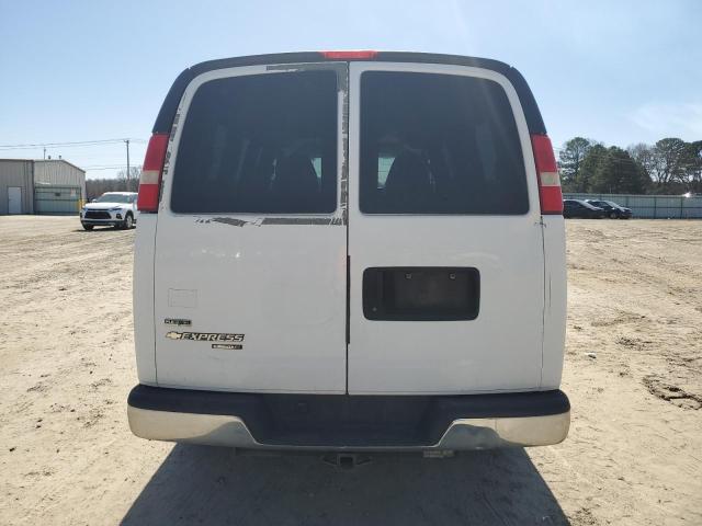 1GAZGYFG2B1130924 - 2011 CHEVROLET EXPRESS G3 LT WHITE photo 6