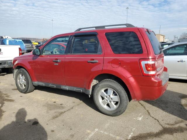 1FMCU0D72BKC41506 - 2011 FORD ESCAPE XLT RED photo 2