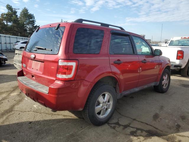 1FMCU0D72BKC41506 - 2011 FORD ESCAPE XLT RED photo 3