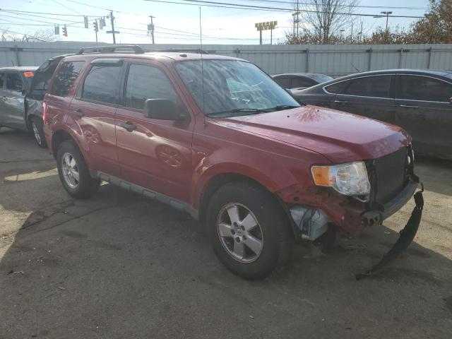 1FMCU0D72BKC41506 - 2011 FORD ESCAPE XLT RED photo 4