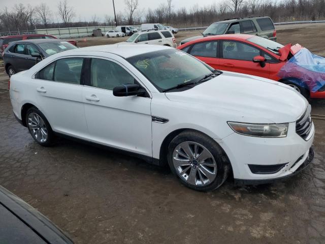 1FAHP2D89DG221593 - 2013 FORD TAURUS SE WHITE photo 4