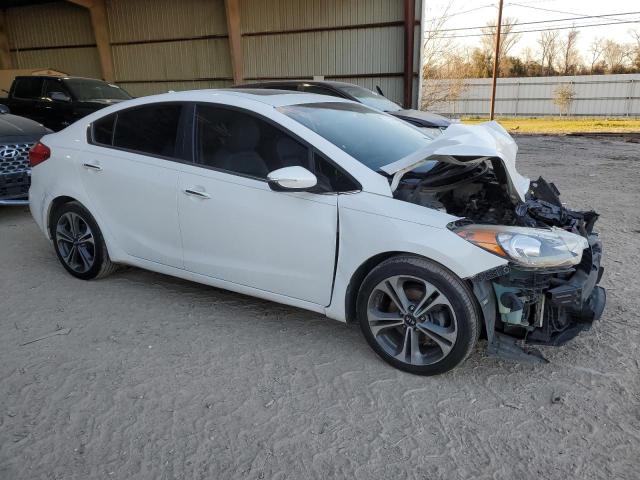 KNAFZ4A85G5505036 - 2016 KIA FORTE EX WHITE photo 4