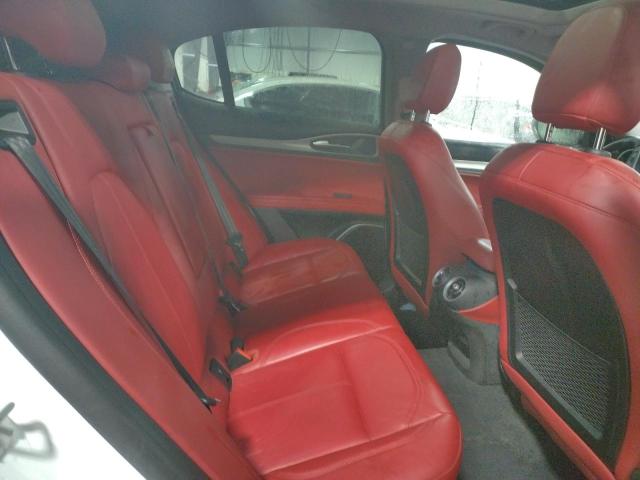 ZASFAKPN5J7B87272 - 2018 ALFA ROMEO STELVIO SPORT Weiß Foto 11