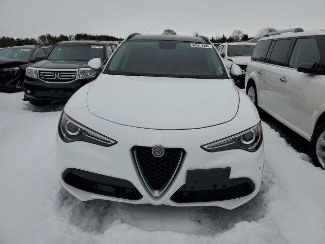 ZASFAKPN5J7B87272 - 2018 ALFA ROMEO STELVIO SPORT Weiß Foto 5