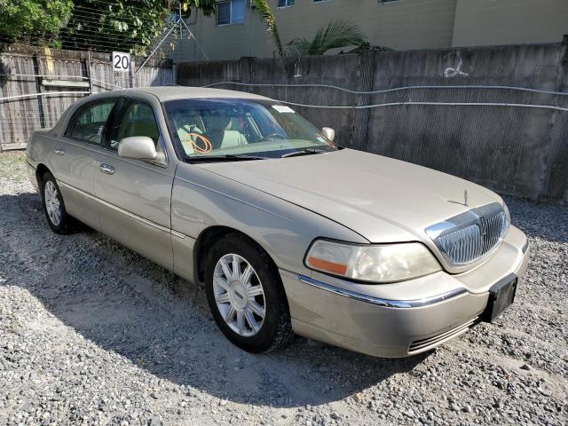 2LNHM82W28X660931 - 2008 LINCOLN TOWN CAR SIGNATURE LIMITED TAN photo 4