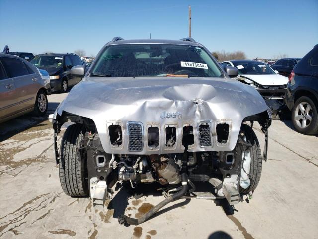 1C4PJLCBXKD428485 - 2019 JEEP CHEROKEE LATITUDE SILVER photo 5