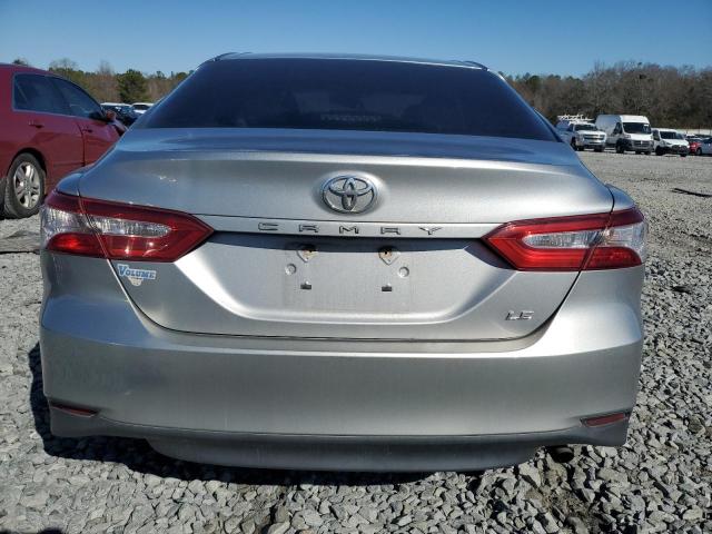 4T1B11HK2JU089626 - 2018 TOYOTA CAMRY L SILVER photo 6