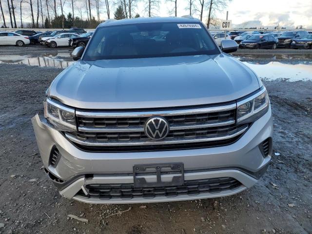 1V2HE2CA9NC218401 - 2022 VOLKSWAGEN ATLAS CROS SE Gümüş foto 5