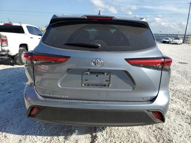 5TDHZRAH0NS140006 - 2022 TOYOTA HIGHLANDER XLE BLUE photo 6