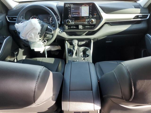 5TDHZRAH0NS140006 - 2022 TOYOTA HIGHLANDER XLE BLUE photo 8