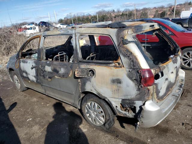 5TDZA23C36S393746 - 2006 TOYOTA SIENNA CE SILVER photo 2