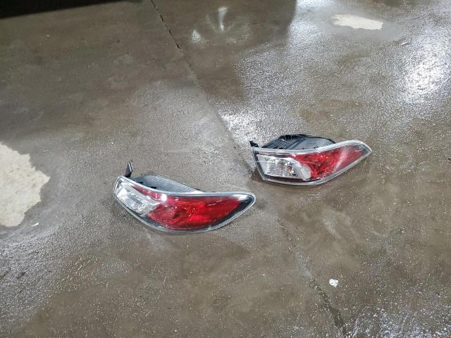 JM1BL1VF8B1900323 - 2011 MAZDA 3 I Czarny zdjęcie 12