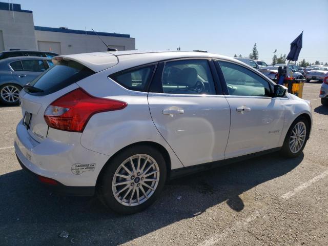 1FADP3R4XEL374681 - 2014 FORD FOCUS BEV WHITE photo 3