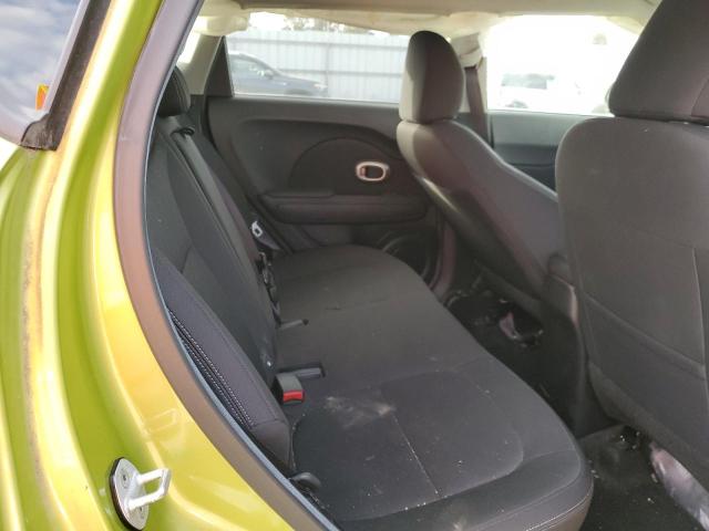 KNDJN2A23E7733627 - 2014 KIA SOUL GREEN photo 11