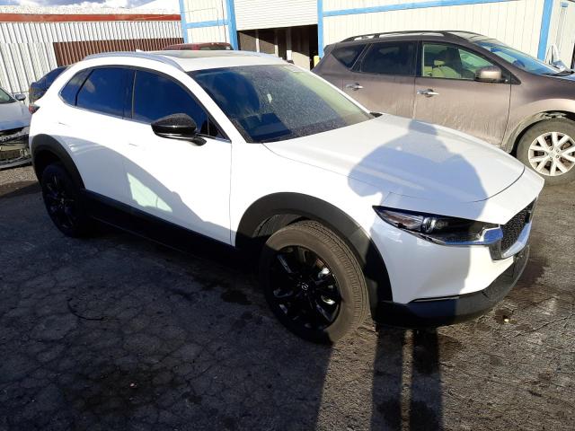 3MVDMBDY3PM500712 - 2023 MAZDA CX-30 PREMIUM WHITE photo 4