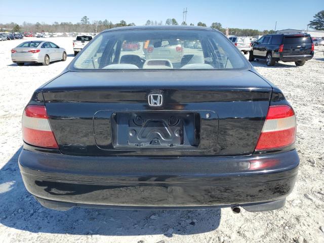 1HGCD5628RA022117 - 1994 HONDA ACCORD DX BLACK photo 6