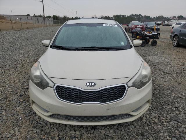 KNAFK4A64F5275832 - 2015 KIA FORTE LX CREAM photo 5