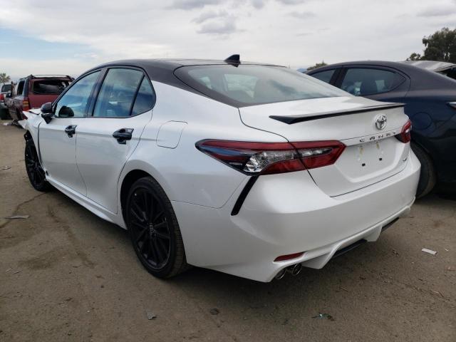 4T1K61AK3NU071900 - 2022 TOYOTA CAMRY XSE WHITE photo 2